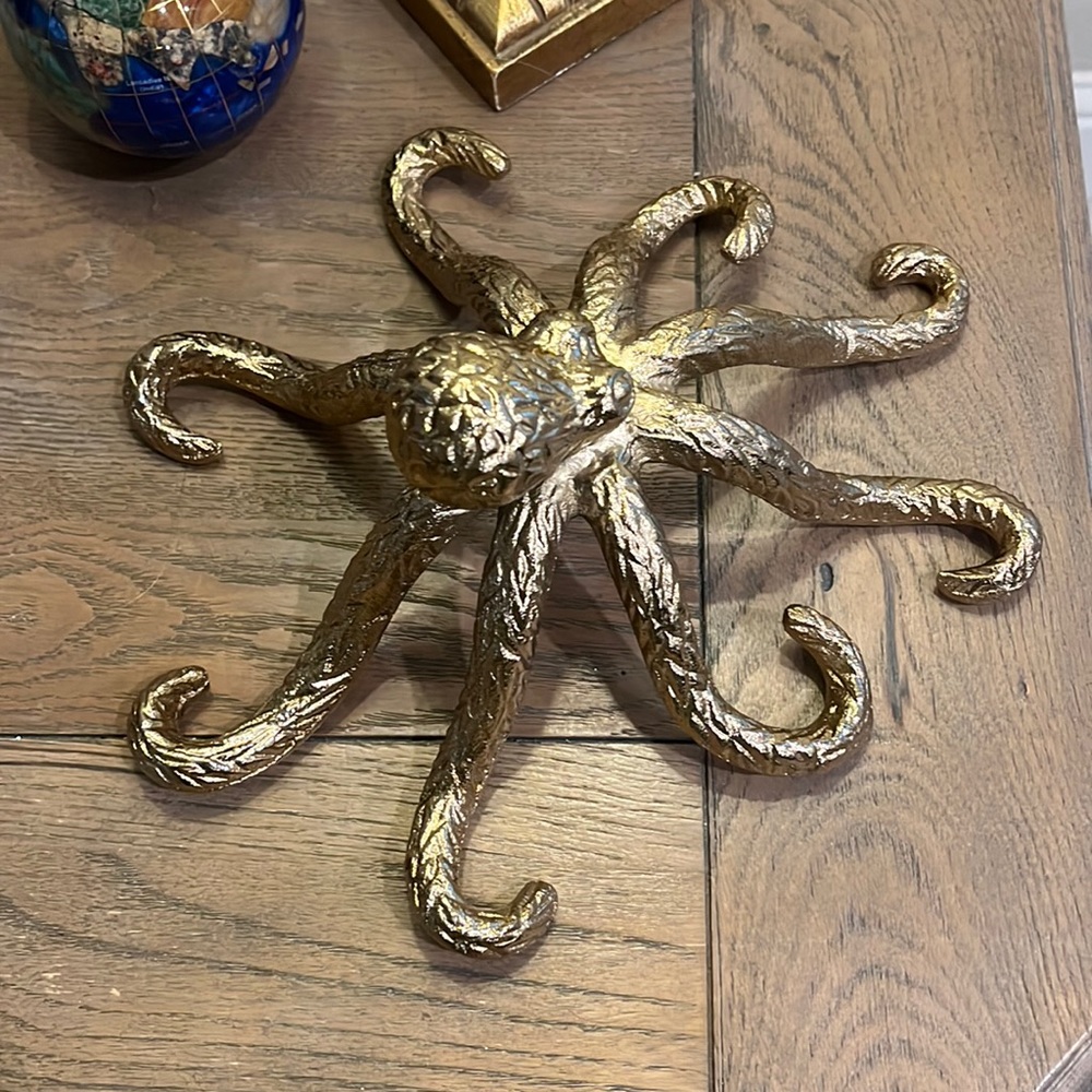 Gold Metal Octopus Shelf Decor